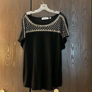 Tempted Hearts short sleeved black top with gold beading. Size 2X